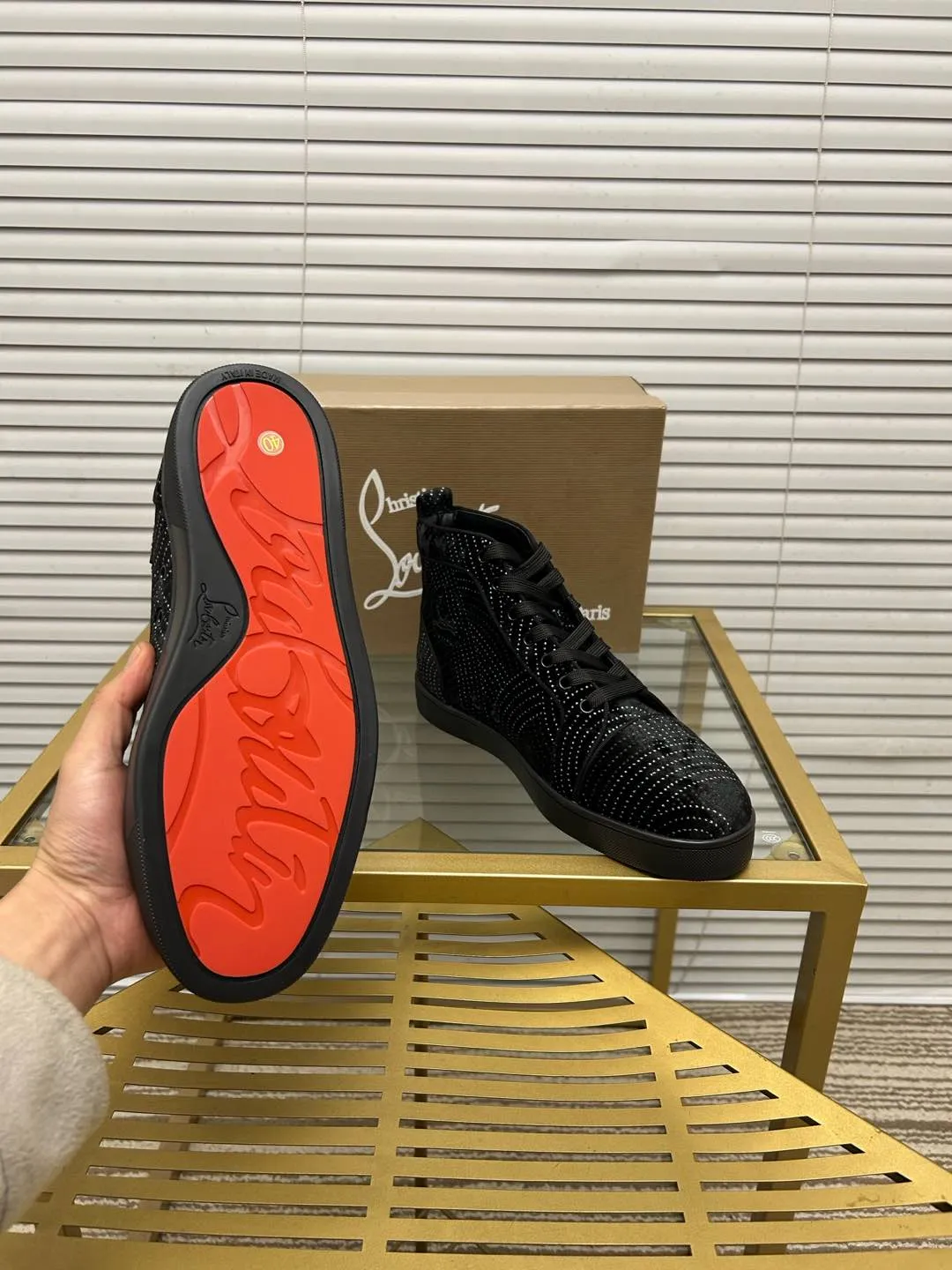 (Customized model) Ex-factory price is 560. christian louboutin (CL red sole shoes) counter series, casual sneakers for couples 📢 📢 📢 Exclusive hot style release 🎈🎈💪 Movable latex feet 👻 Finished outsole line [Proud] 😝Female 35-40# Male 38#-46, global supply😝 [Top version]: Original imported genuine leather upper, top original leather lining, original molded TPU outsole, original 1:1 detail processing, original shoe last,